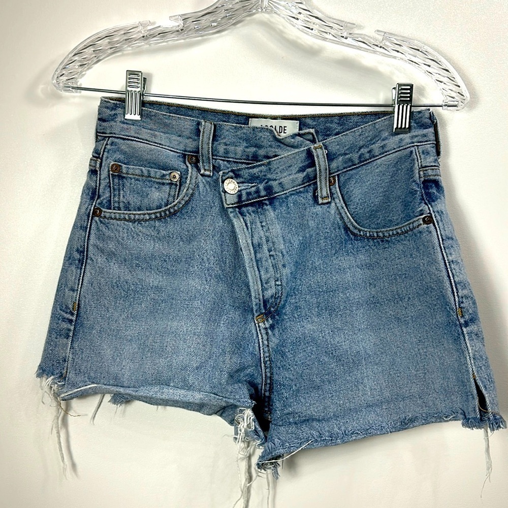AGOLDE criss cross button fly denim shorts raw hem size 23